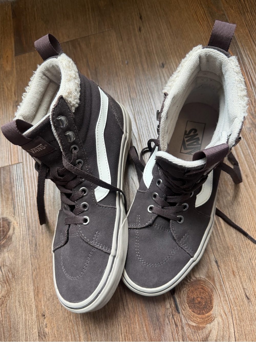 Vans High-Top Sneakers Filmore Ladies Size 8 Sneaker, Suede Sherpa Chocolate